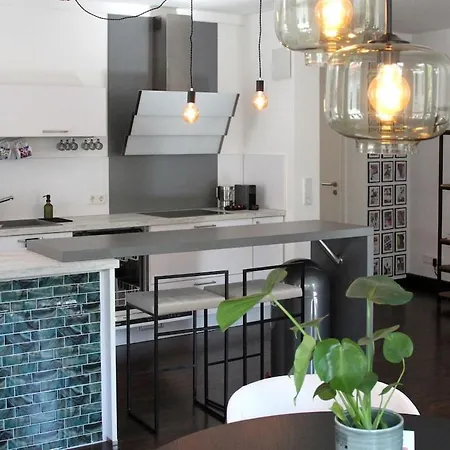 Design Trifft Altstadt - Wohnen Mitten In Appartamento